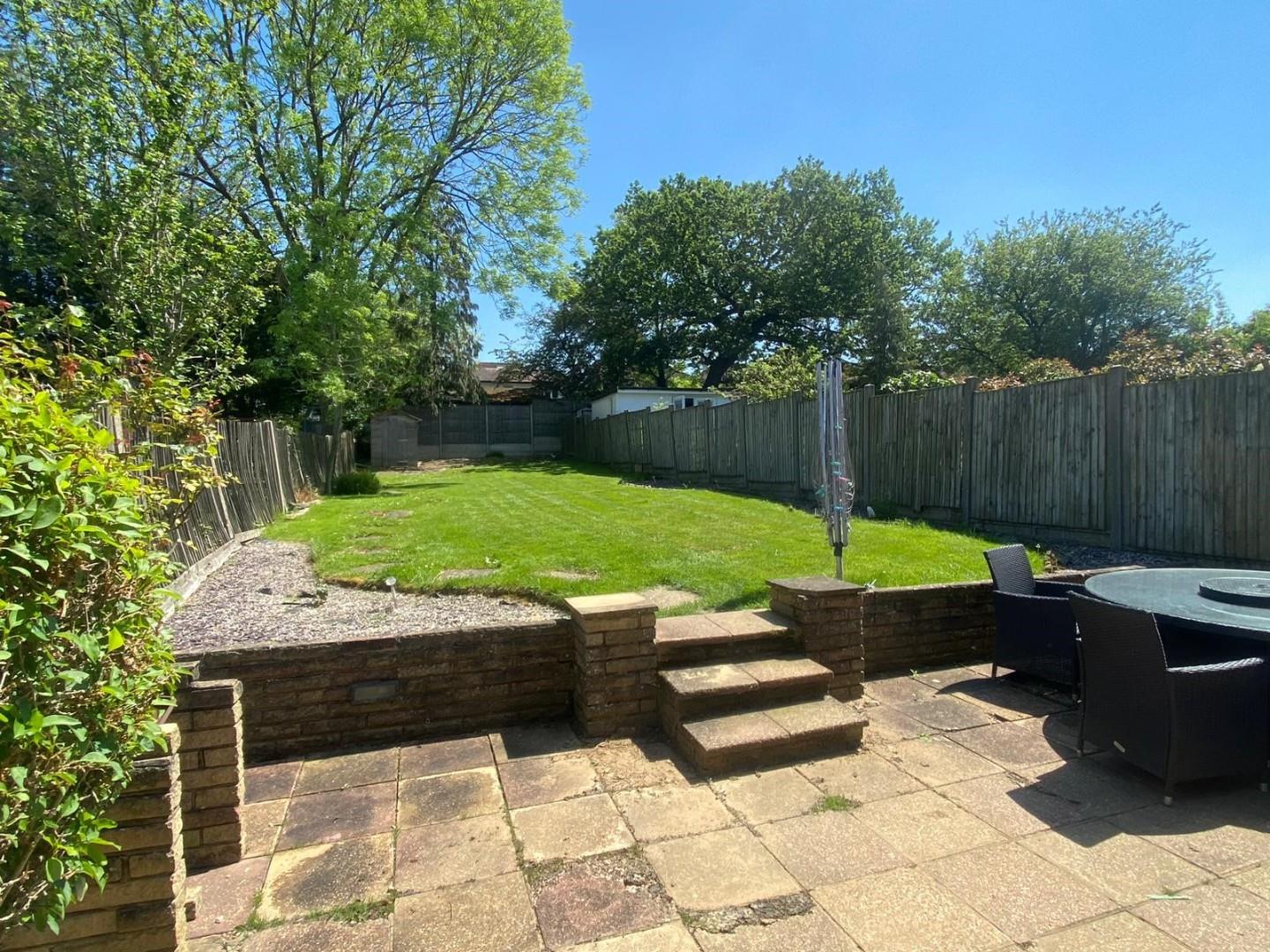 Gibbs Green, Edgware